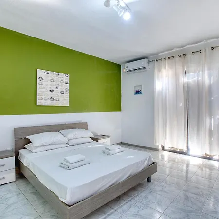 Apartment Spacious Swieqi With Private Terraces